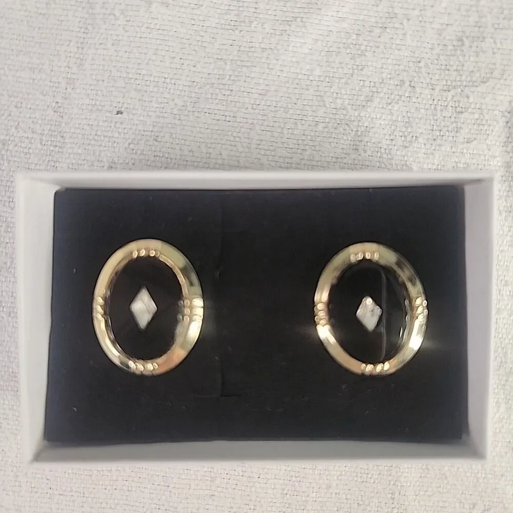 Cufflinks Oval Black Stone with Diamond Shape Insert Gold Tone Unbranded Vintage